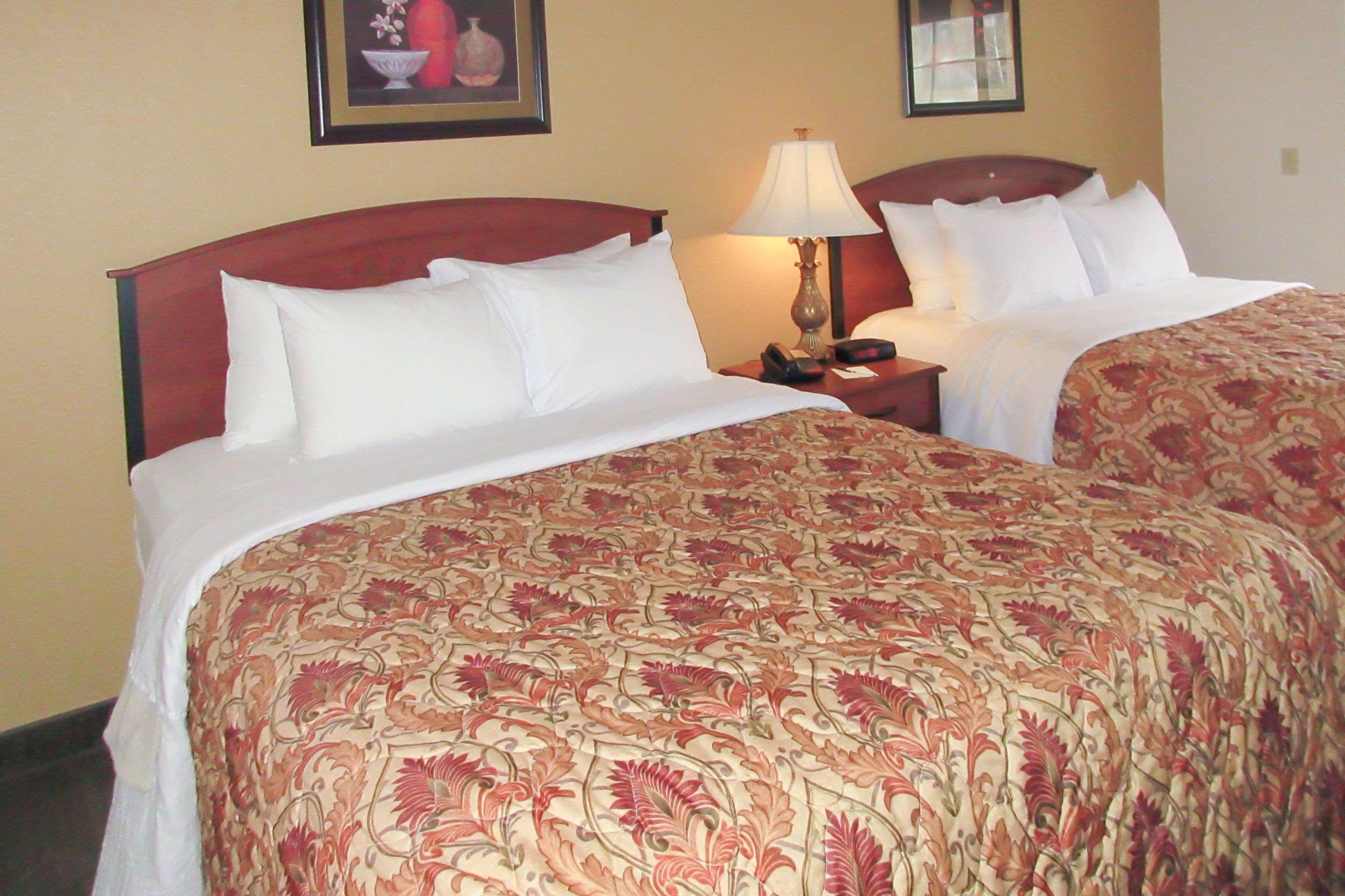 Quality Inn & Suites Prestonsburg Next To Mountain Arts Center Exterior foto